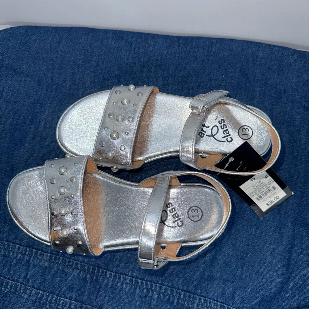Size 13 Girl’s Silver Platform Sandals Art Class Pearl & Silver Studs